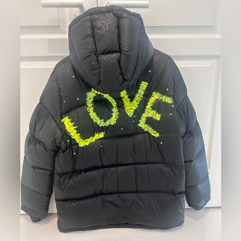 Brand new custom painted TNA puffer